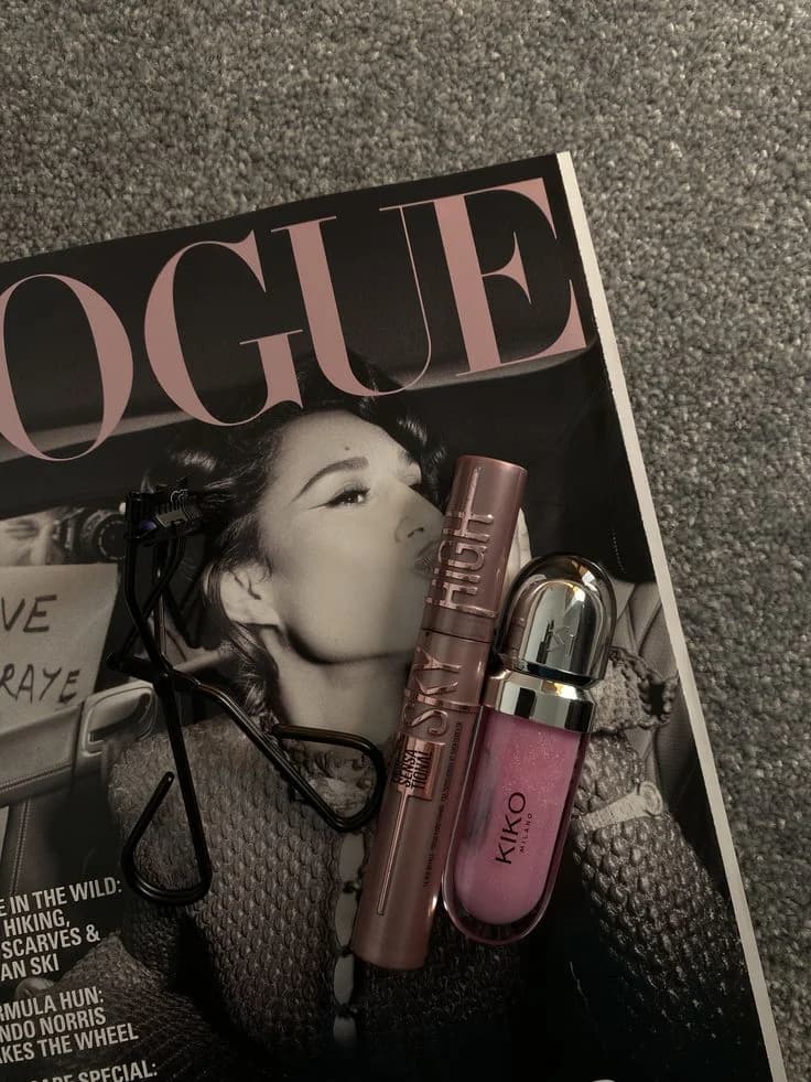 A fashion magazine and beauty details